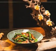 Hermès Chili Stir-fried Fragrant Pork