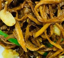 Stir-Fried Beef Strips with King Oyster Mushrooms
