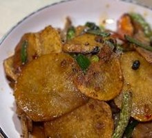 Stir-Fried Pork with Potatoes