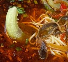 Sichuan-style Pepper Chicken Offal Noodles
