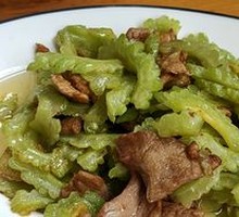 苦瓜炒肉片