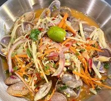 Thai-style Mussels Salad
