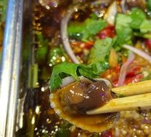 Thai-Style Raw Blood Clam Salad