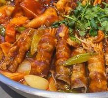 Value-packed Duo Hot Pot