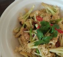 Organic Cauliflower in Clay Pot