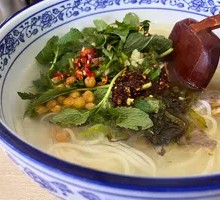 Yunnan-style Red Spicy Beef Noodle Soup