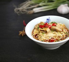 Braised Pork Intestines Noodles