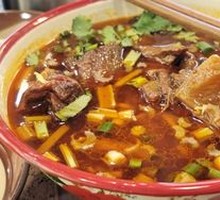 Stir-Fried Beef Noodles