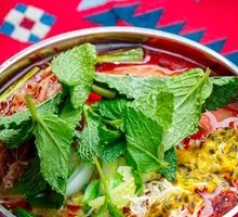 Yunnan Passionfruit Sour Soup with Rice Noodles