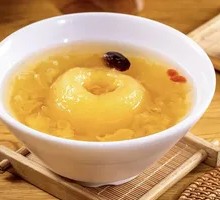 Snow Ear and Pear Soup
