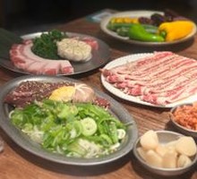 FRIEND Premium Wagyu Beef