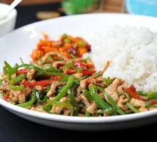Bell Pepper and Pork Stir-Fry Rice Bowl