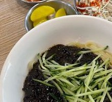 Zhajiangmian