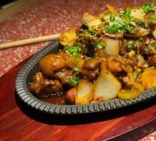Iron Plate Pig Trotters