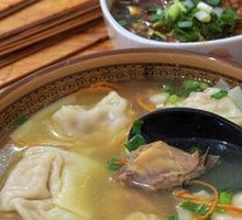 Stewed Chicken Bamboo Shoot Soup with Fresh Shrimp Dumplings