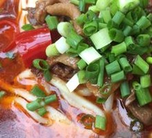 Sichuan-style Pepper Chicken Offal Noodles