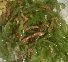 Green Pepper Shredded Pork Rice