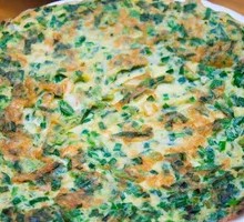 Wild Chives and Egg Pan-Fry
