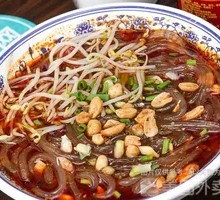 Spicy Chicken and Sour Spicy Noodles