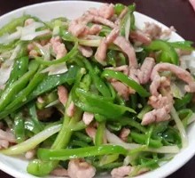 Green Pepper and Pork Stir-fry