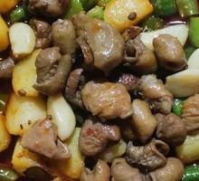 Stewed Pig Intestines with Potatoes