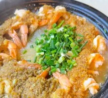 Garlic Shrimp with Rice Noodles