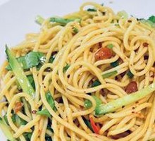 Flavorful Cold Noodles