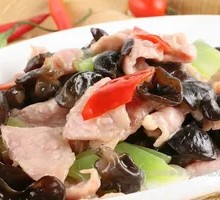 Wood Ear Mushroom and Pork Slices