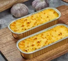 Cheese Baked Golden Lychee Box