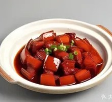 Braised Pork Belly in Clay Pot