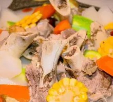 Pork Bone Soup Pot