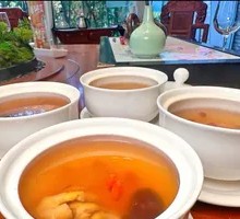 Health-preserving Chicken and Matsutake Soup in Clay Pot