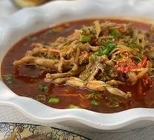 Sliced Ginger and Frog Legs