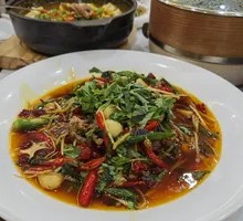 Home-style Yellow Catfish with Young Ginger