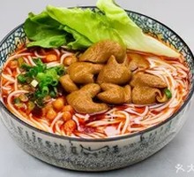 Braised Pork Intestines with Rice Noodles