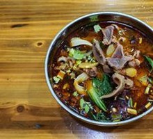Sichuan-style Pepper Chicken Offal Noodles