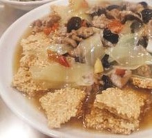 Fried Rice Noodles with Pork