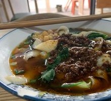 Clear Soup Mixed Sauce Knife-Sliced Noodles