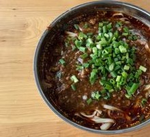 Red Sauce Mixed Noodles