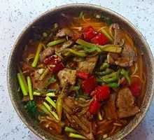 Spicy Pickled Pepper Pork Liver Noodles