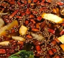 Fish and Frog Teng椒 Pot