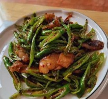 Crispy Pork and Tender Pork