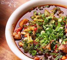 Spicy and Sour Pig Trotters