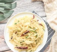 Stir-Fried Potato Strips