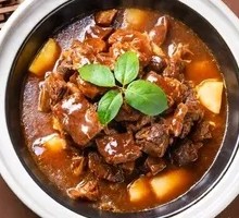 Braised Beef Brisket in Clay Pot