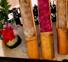 Three-color Shrimp Dumplings