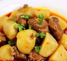 Stewed Pork Ribs with Potatoes