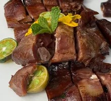 Flavorful Sauce-Steamed Duck