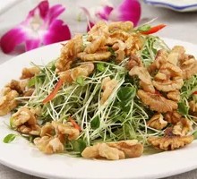 Fragrant Toona Sinensis with Almonds