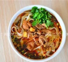 Braised Pork Intestines with Knife-Sliced Noodles